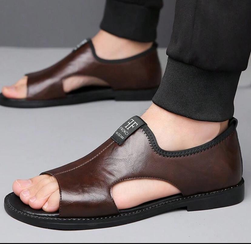 Leather sandals for men
