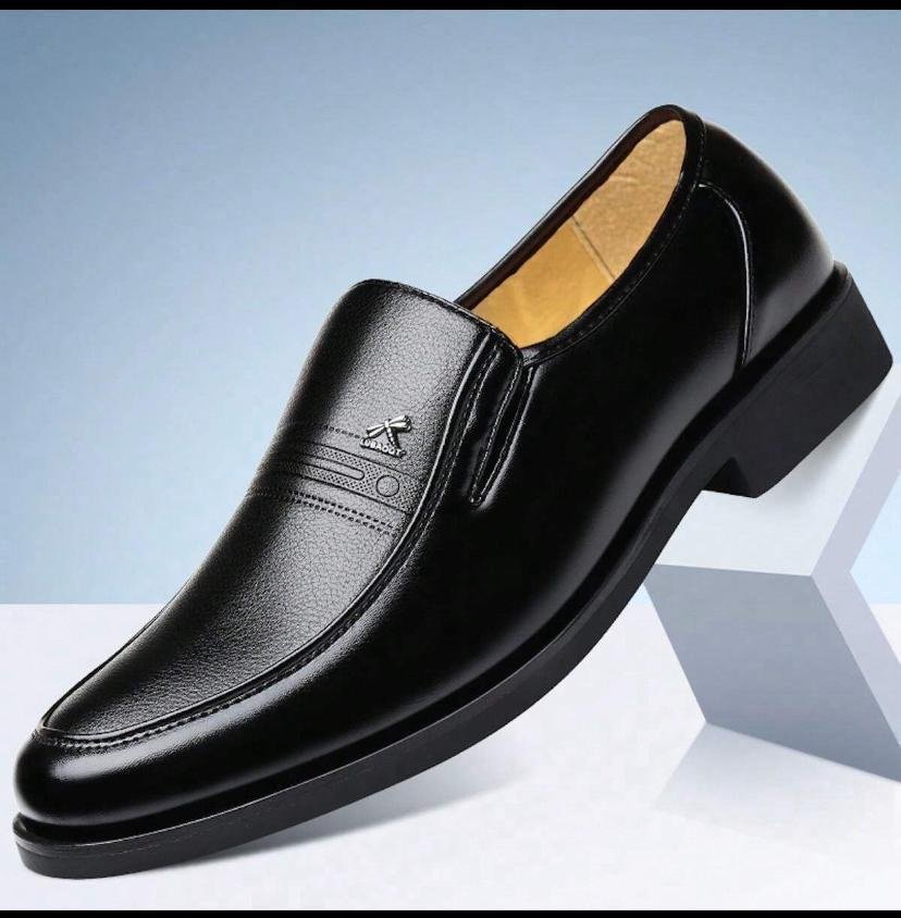 Men black shoe